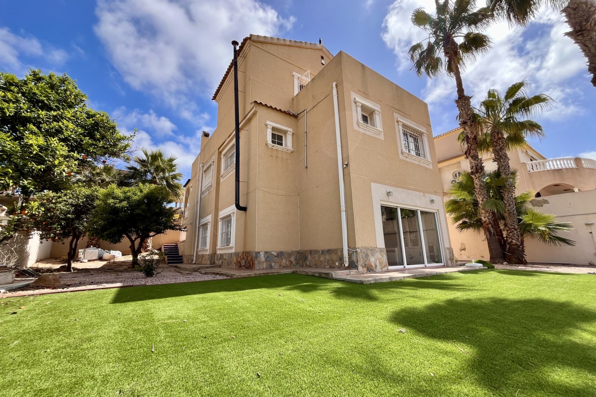 Resale - Villa - Orihuela Costa - La Zenia