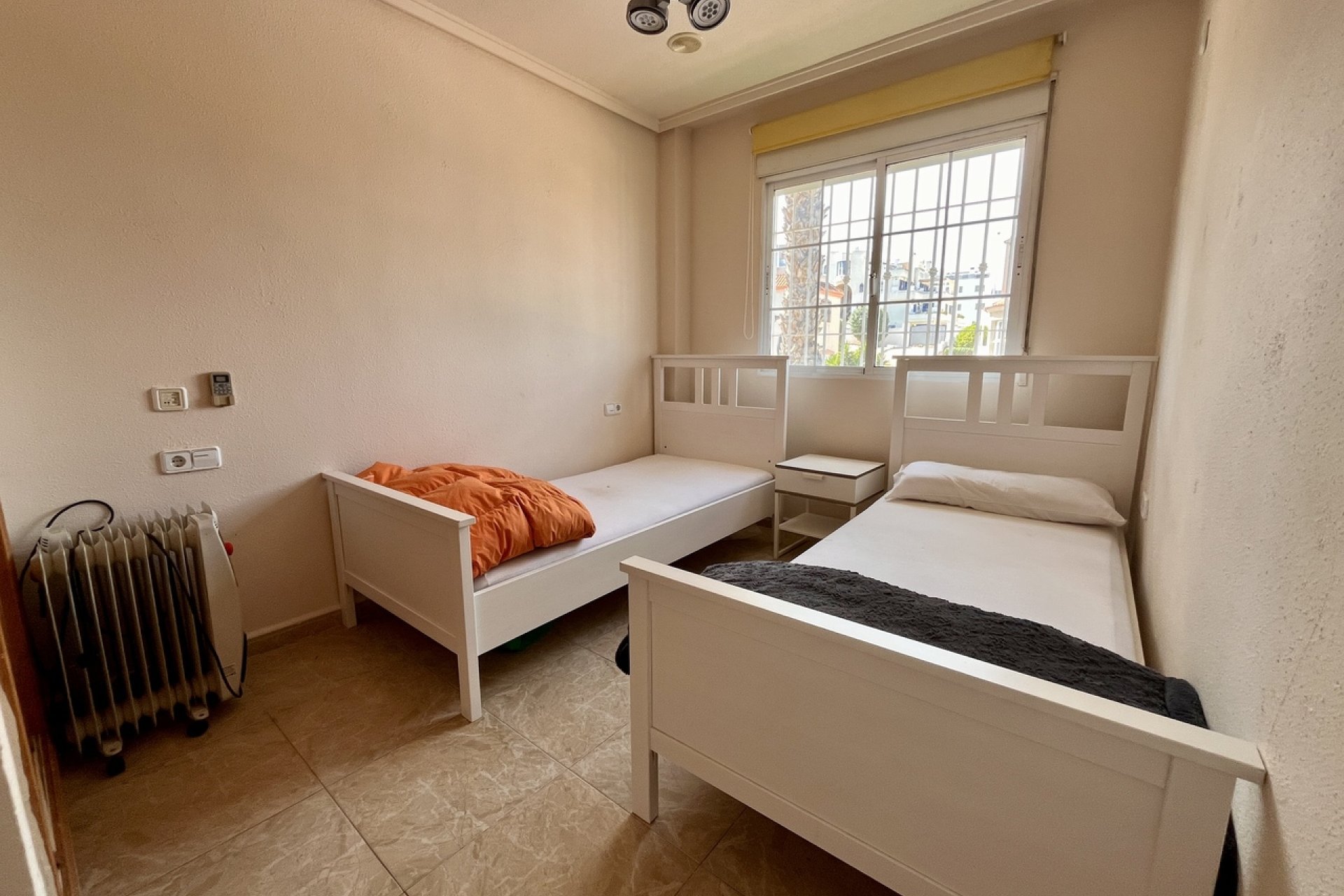 Resale - Villa - Orihuela Costa - La Zenia