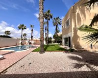 Resale - Villa - Orihuela Costa - La Zenia