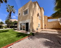Resale - Villa - Orihuela Costa - La Zenia
