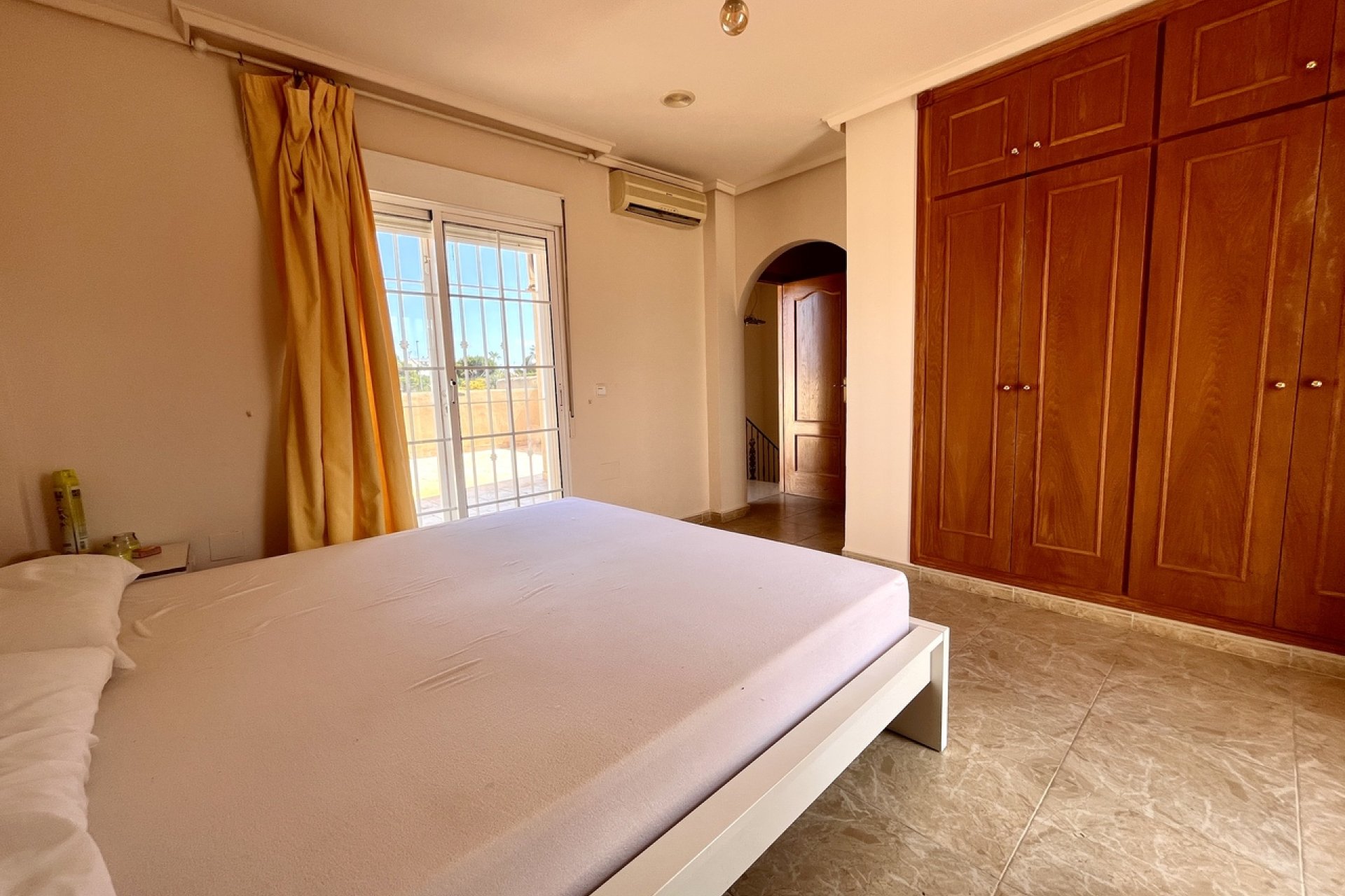 Resale - Villa - Orihuela Costa - La Zenia