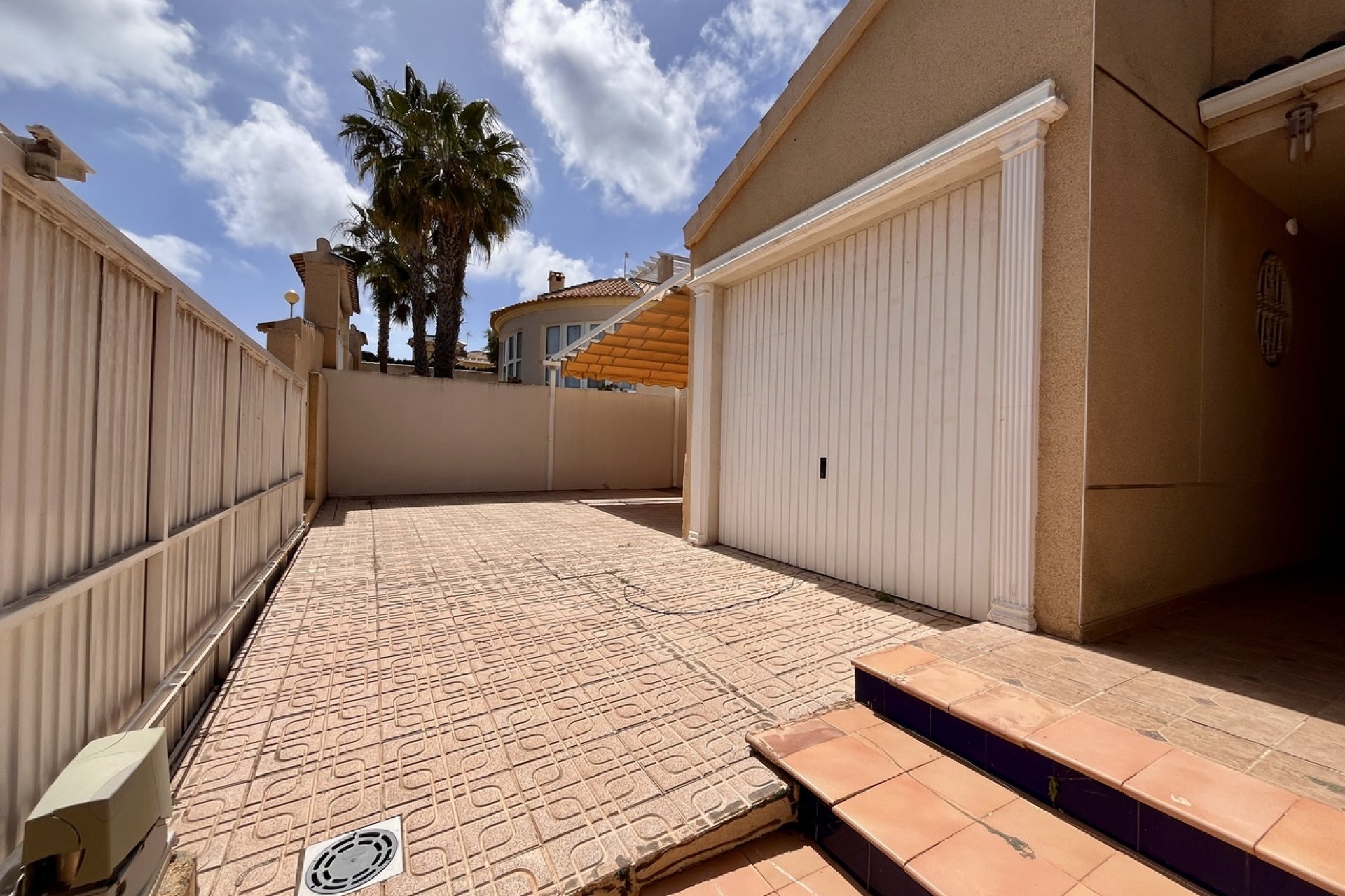 Resale - Villa - Orihuela Costa - La Zenia