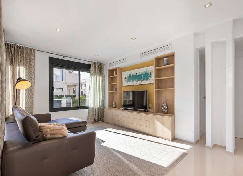 Resale - Villa - Orihuela Costa - La Zenia