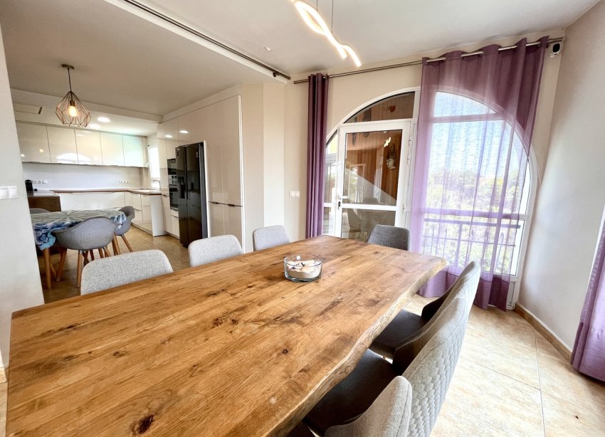 Resale - Villa - Orihuela Costa - La Zenia