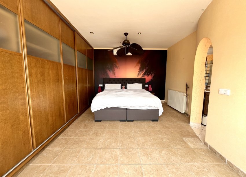 Resale - Villa - Orihuela Costa - La Zenia