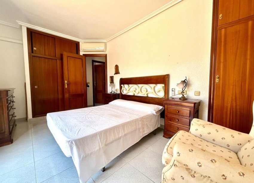 Resale - Villa - Orihuela Costa - La Zenia