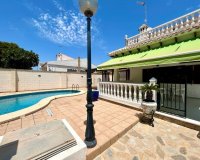 Resale - Villa - Orihuela Costa - La Zenia