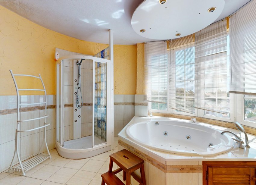 Resale - Villa - Orihuela Costa - La Zenia