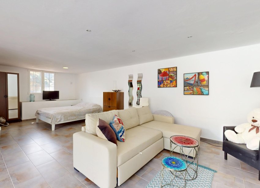 Resale - Villa - Orihuela Costa - La Zenia