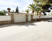 Resale - Villa - Orihuela Costa - La Zenia