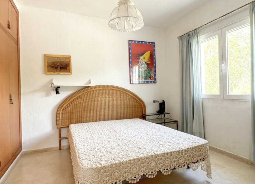 Resale - Villa - Orihuela Costa - La Zenia