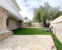 Resale - Villa - Orihuela Costa - La Zenia
