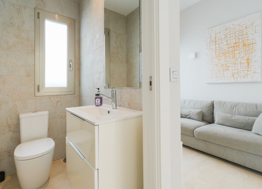 Resale - Villa - Orihuela Costa - La Zenia