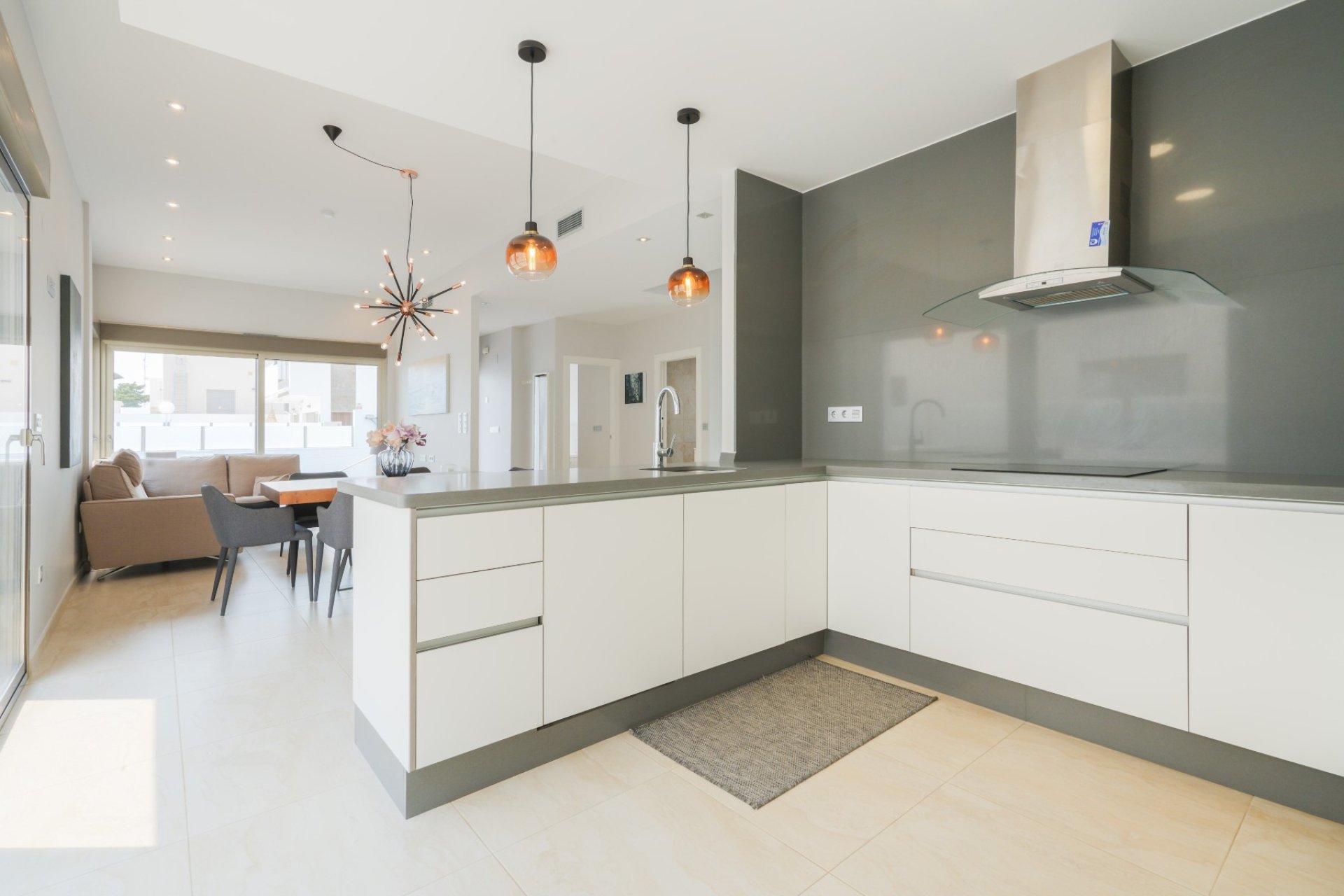 Resale - Villa - Orihuela Costa - La Zenia