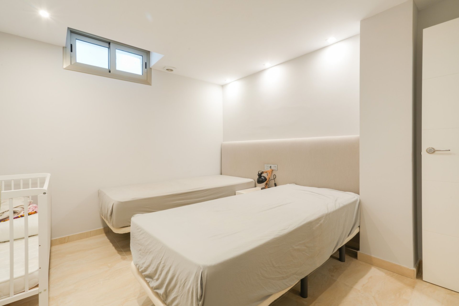 Resale - Villa - Orihuela Costa - La Zenia