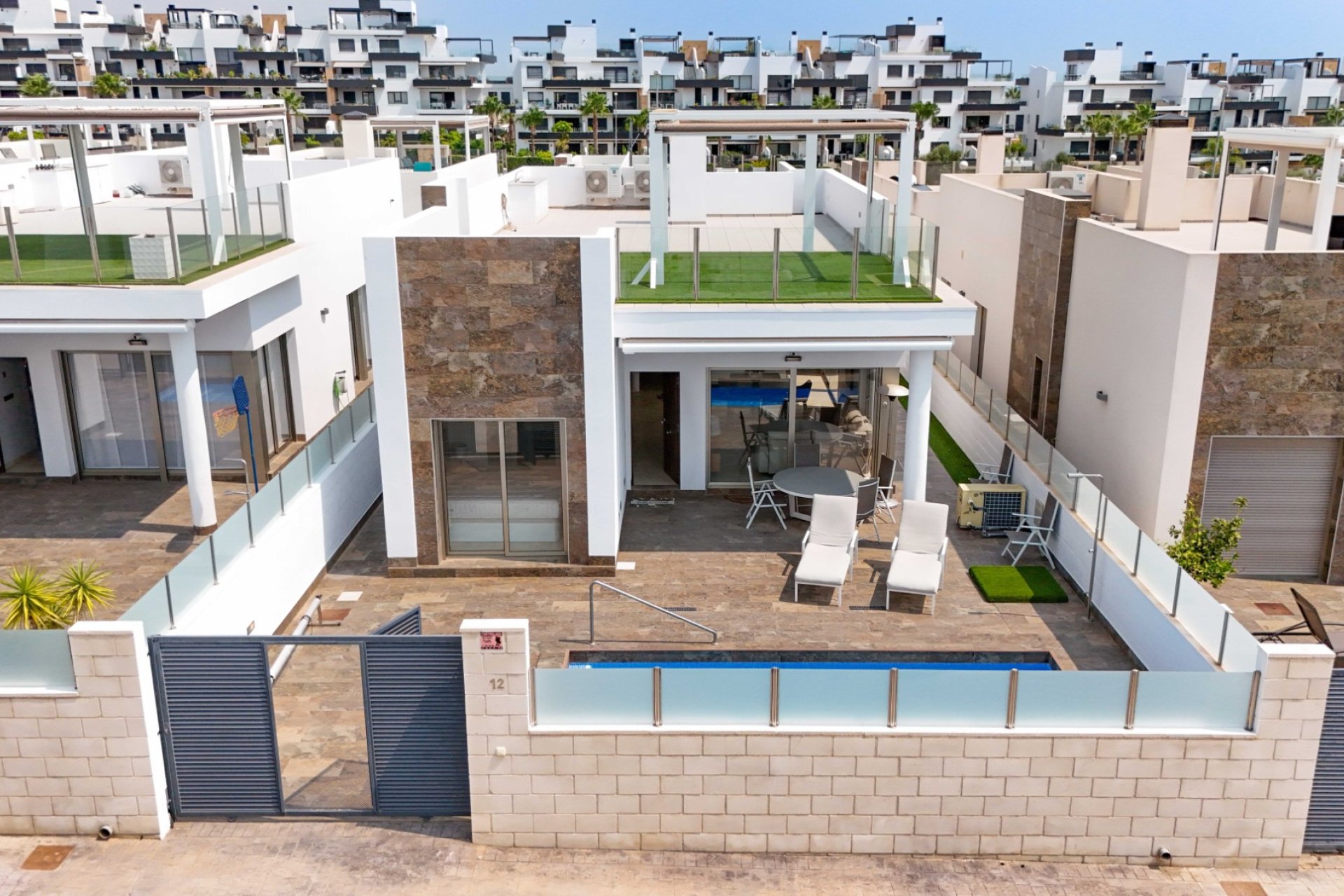 Resale - Villa - Orihuela Costa - La Zenia