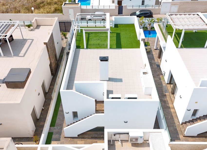 Resale - Villa - Orihuela Costa - La Zenia