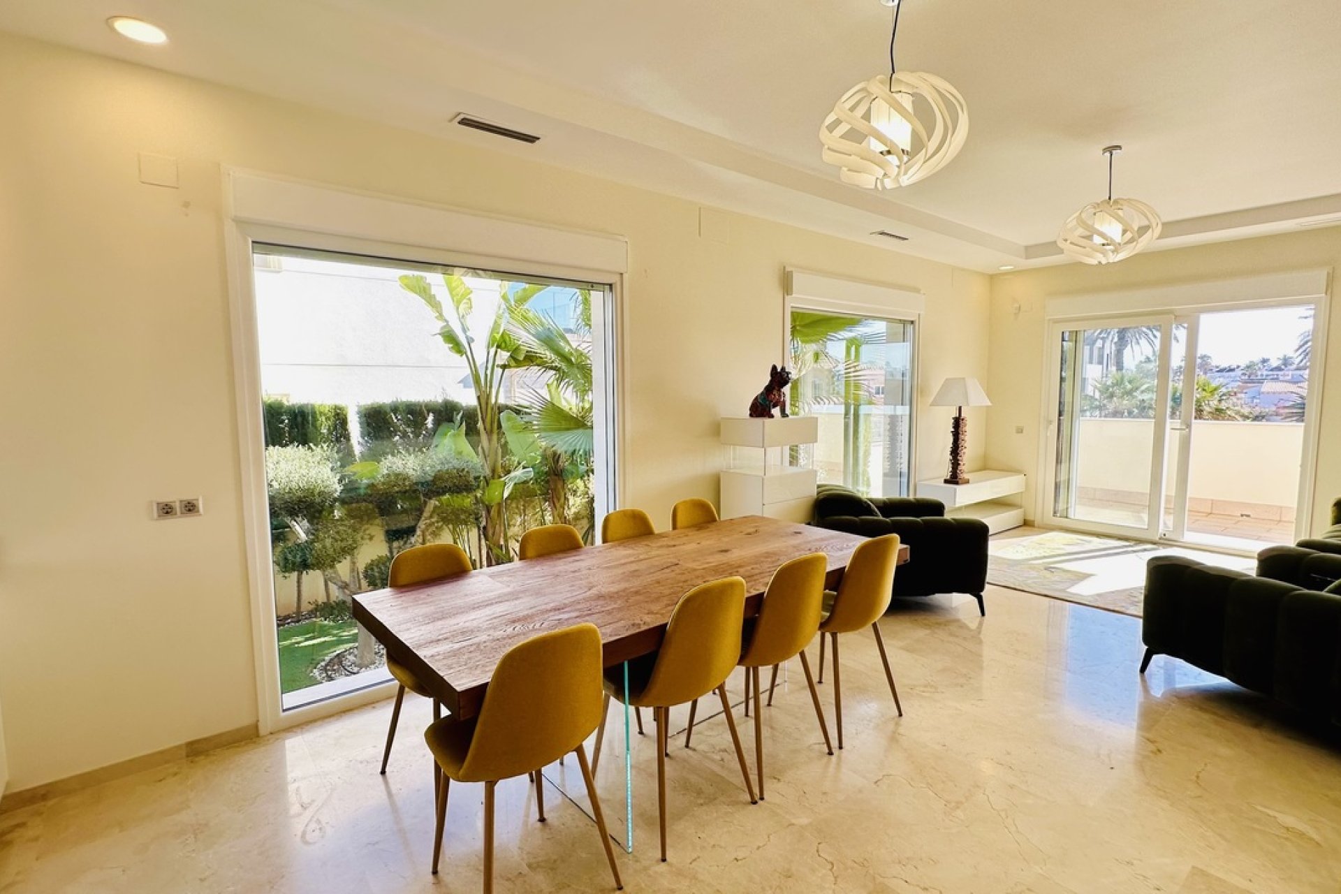 Resale - Villa - Orihuela Costa - La Zenia