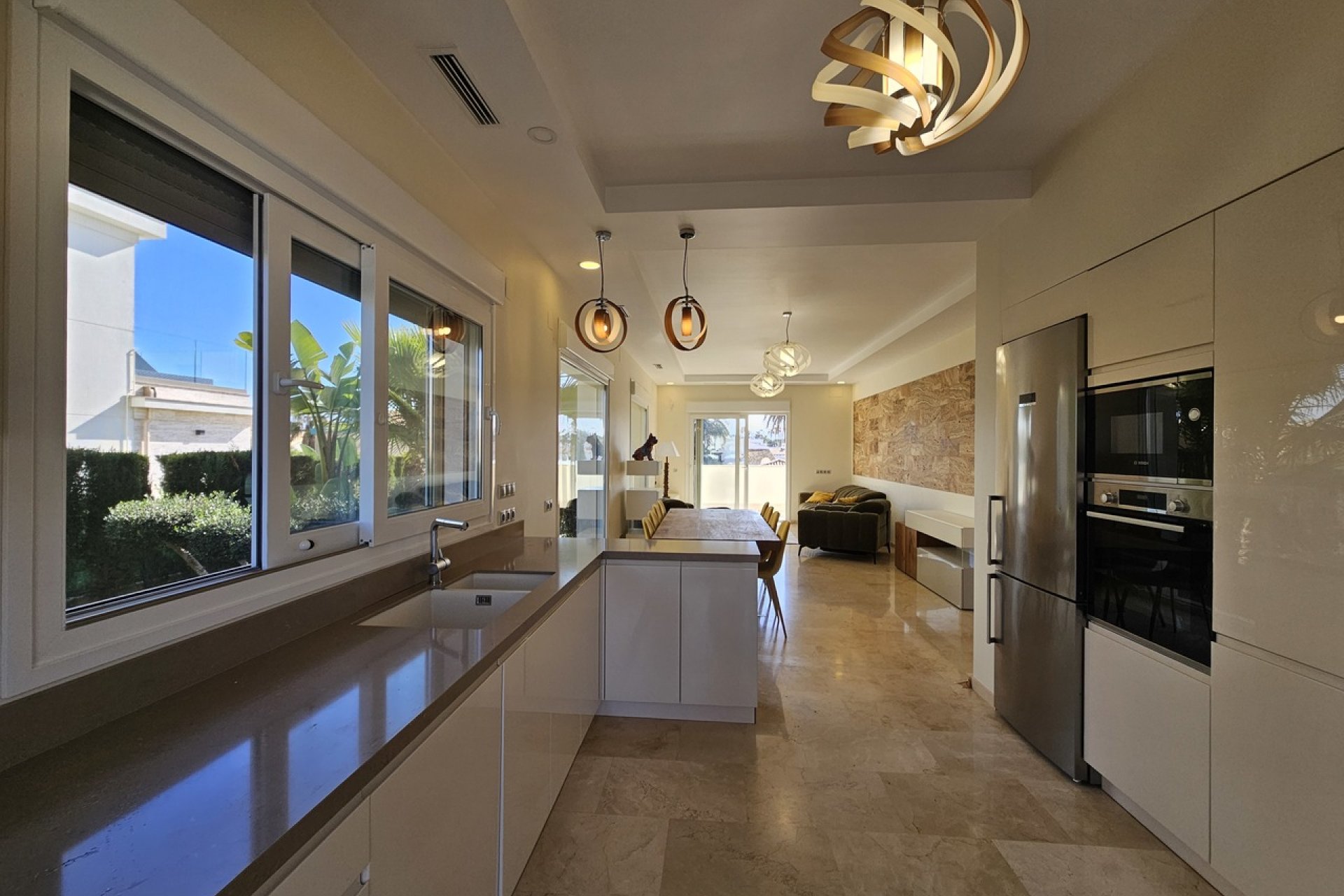 Resale - Villa - Orihuela Costa - La Zenia