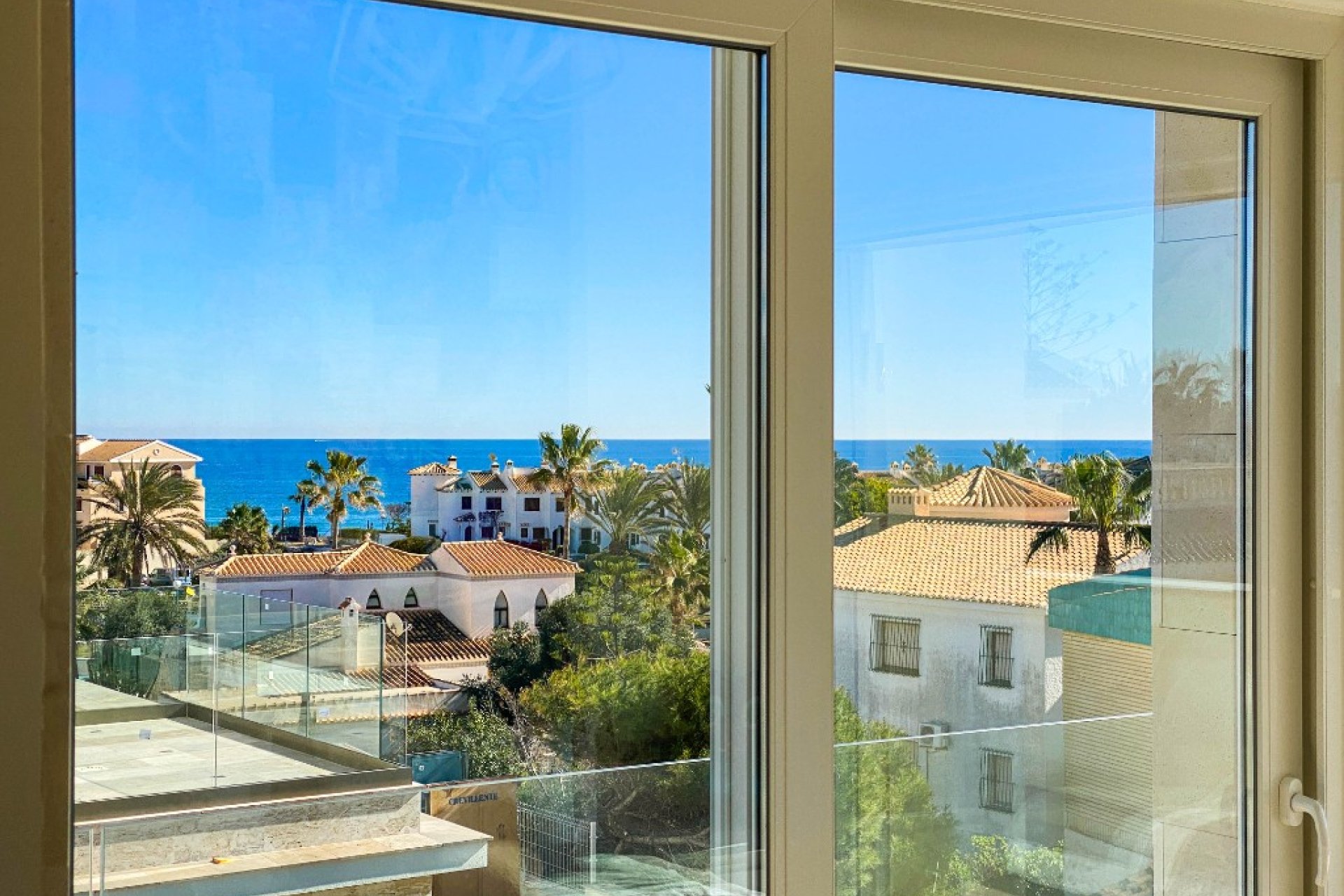 Resale - Villa - Orihuela Costa - La Zenia