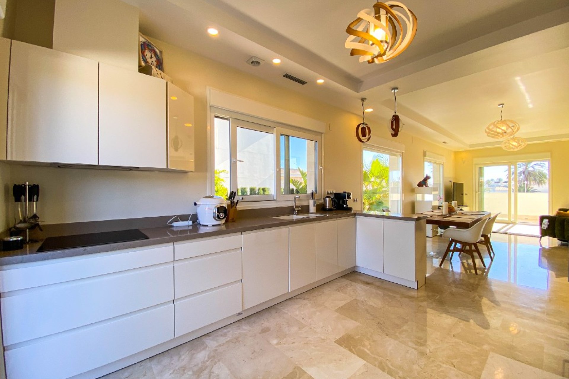 Resale - Villa - Orihuela Costa - La Zenia