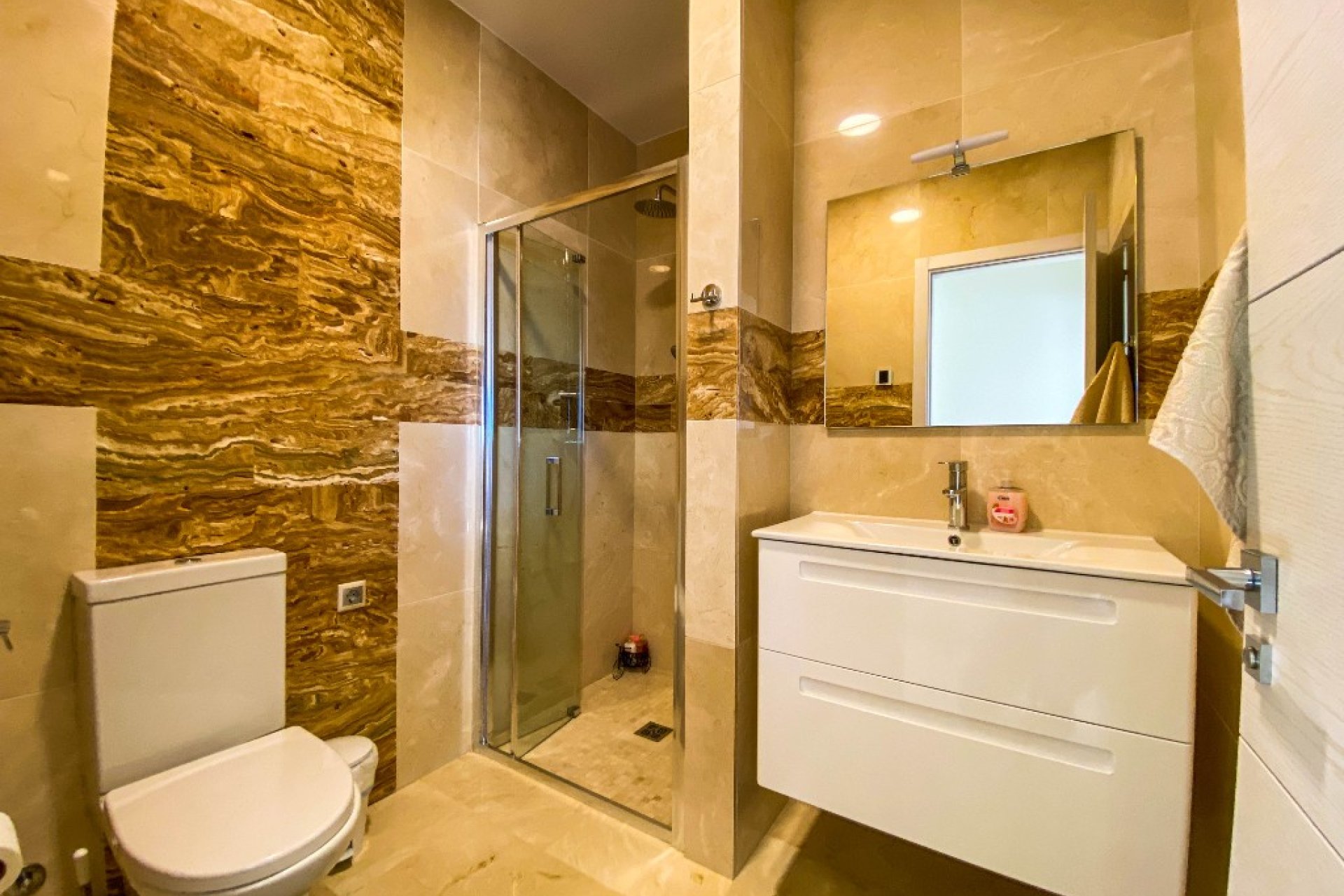 Resale - Villa - Orihuela Costa - La Zenia