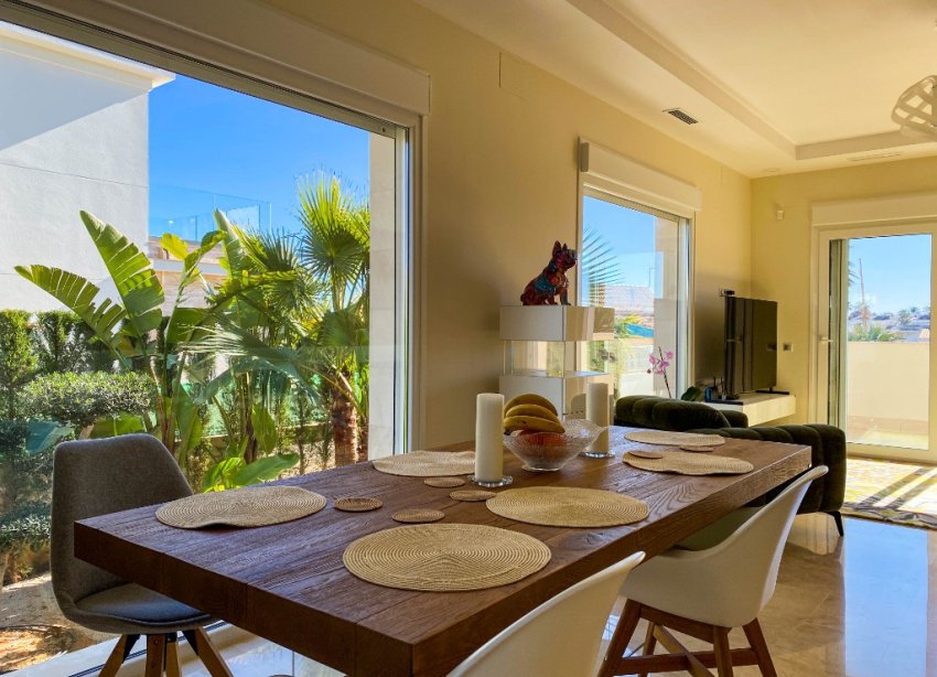 Resale - Villa - Orihuela Costa - La Zenia