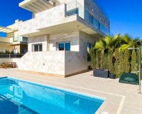 Resale - Villa - Orihuela Costa - La Zenia