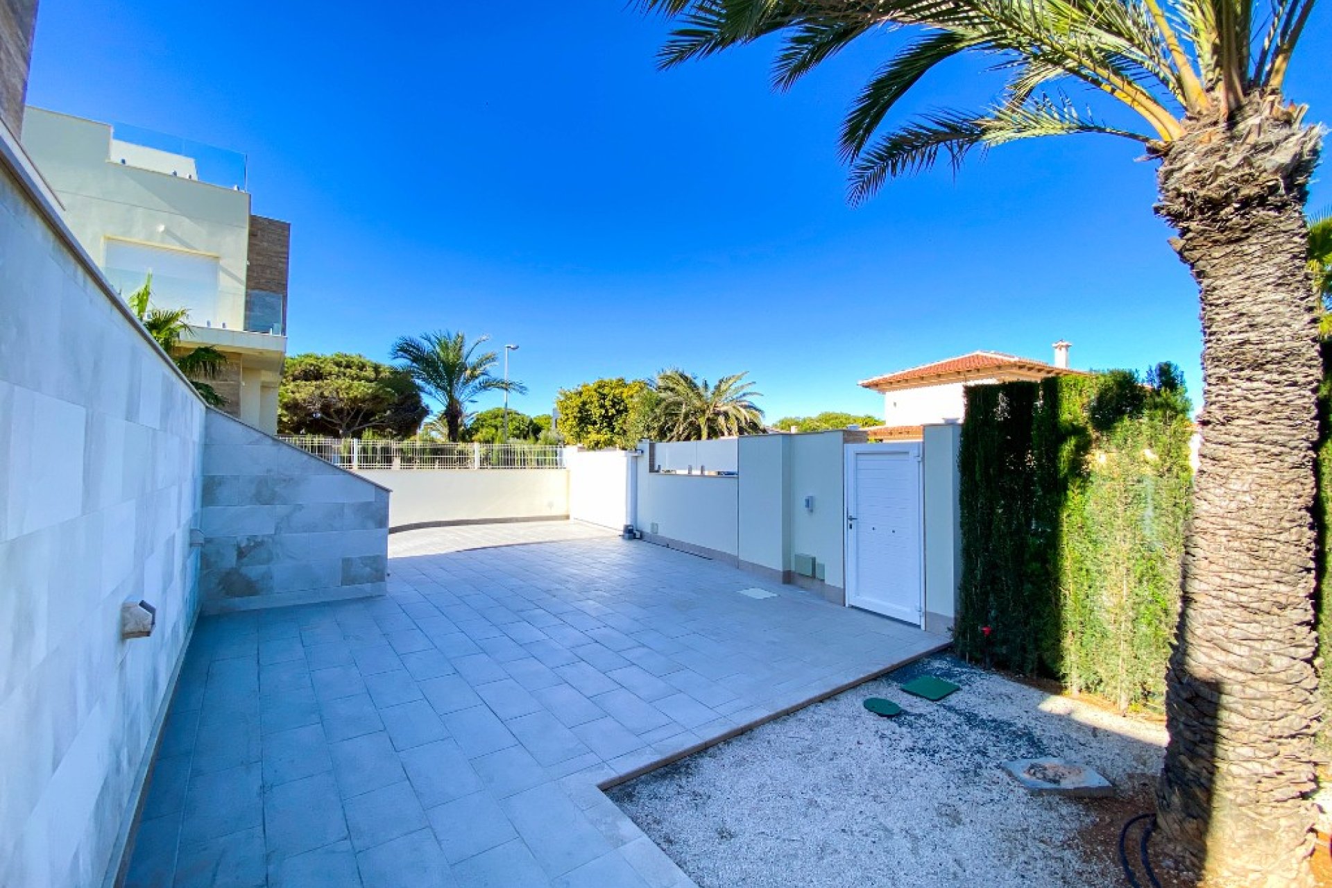 Resale - Villa - Orihuela Costa - La Zenia