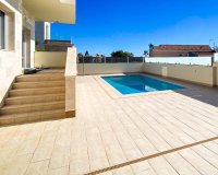 Resale - Villa - Orihuela Costa - La Zenia