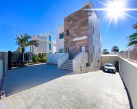 Resale - Villa - Orihuela Costa - La Zenia