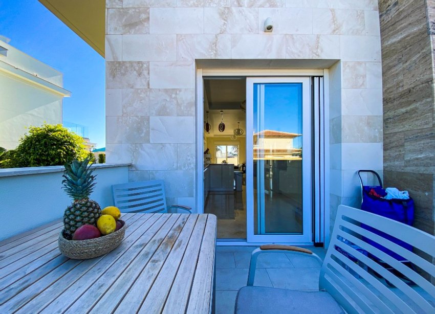 Resale - Villa - Orihuela Costa - La Zenia