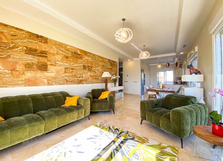 Resale - Villa - Orihuela Costa - La Zenia