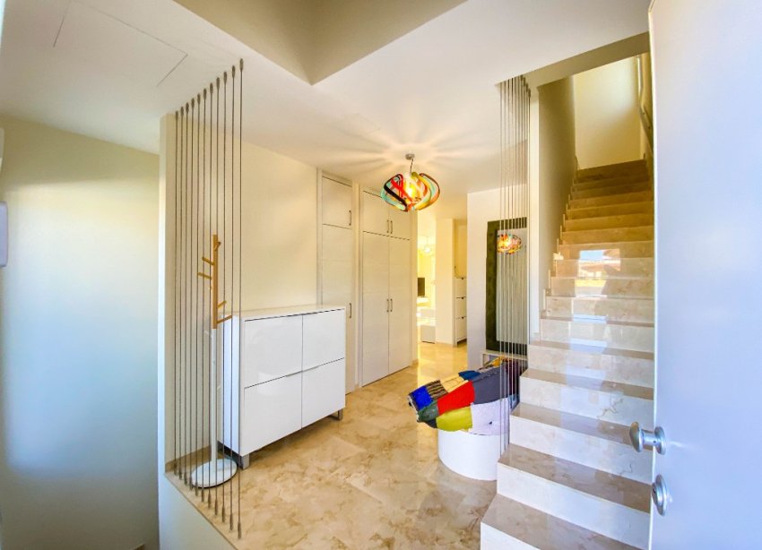 Resale - Villa - Orihuela Costa - La Zenia