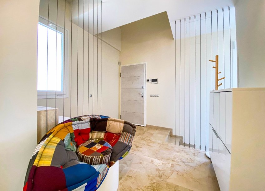 Resale - Villa - Orihuela Costa - La Zenia