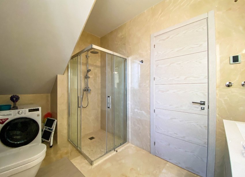 Resale - Villa - Orihuela Costa - La Zenia