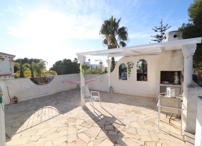 Resale - Villa - Orihuela Costa - La Zenia