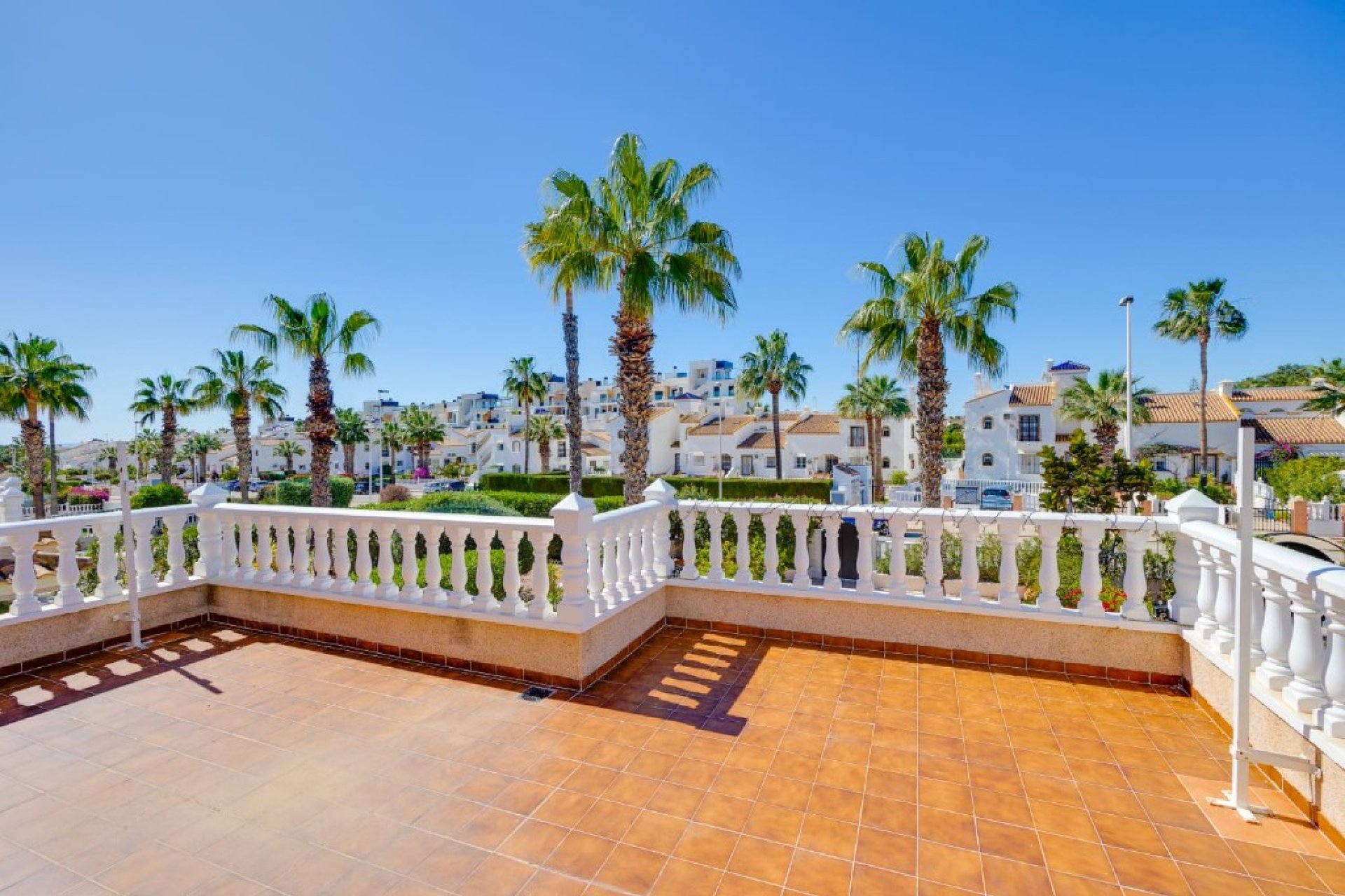 Resale - Villa - Orihuela Costa - La Zenia
