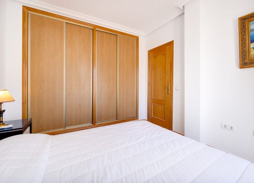 Resale - Villa - Orihuela Costa - La Zenia