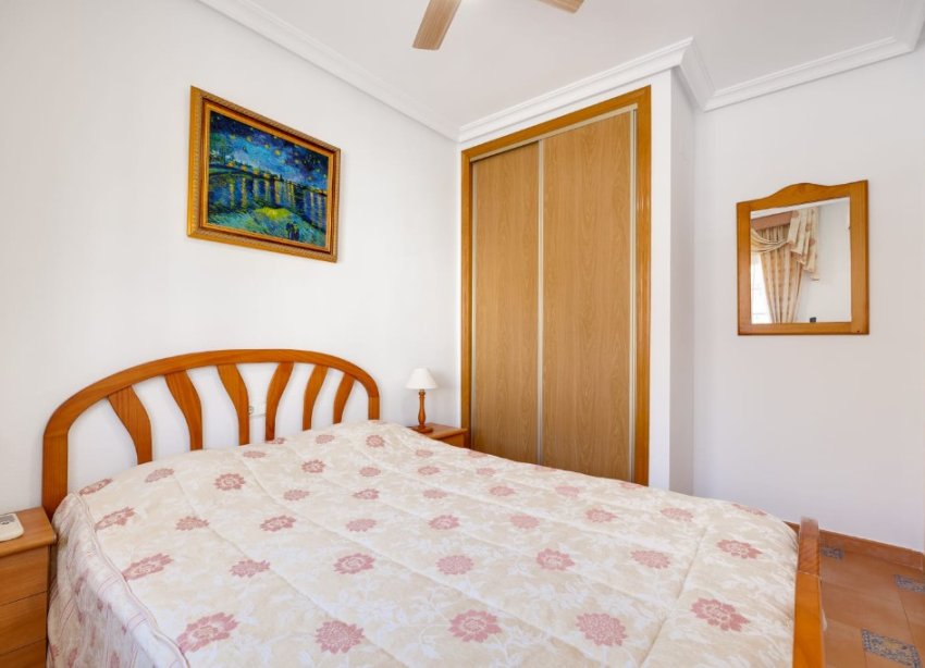 Resale - Villa - Orihuela Costa - La Zenia