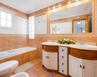 Resale - Villa - Orihuela Costa - La Zenia