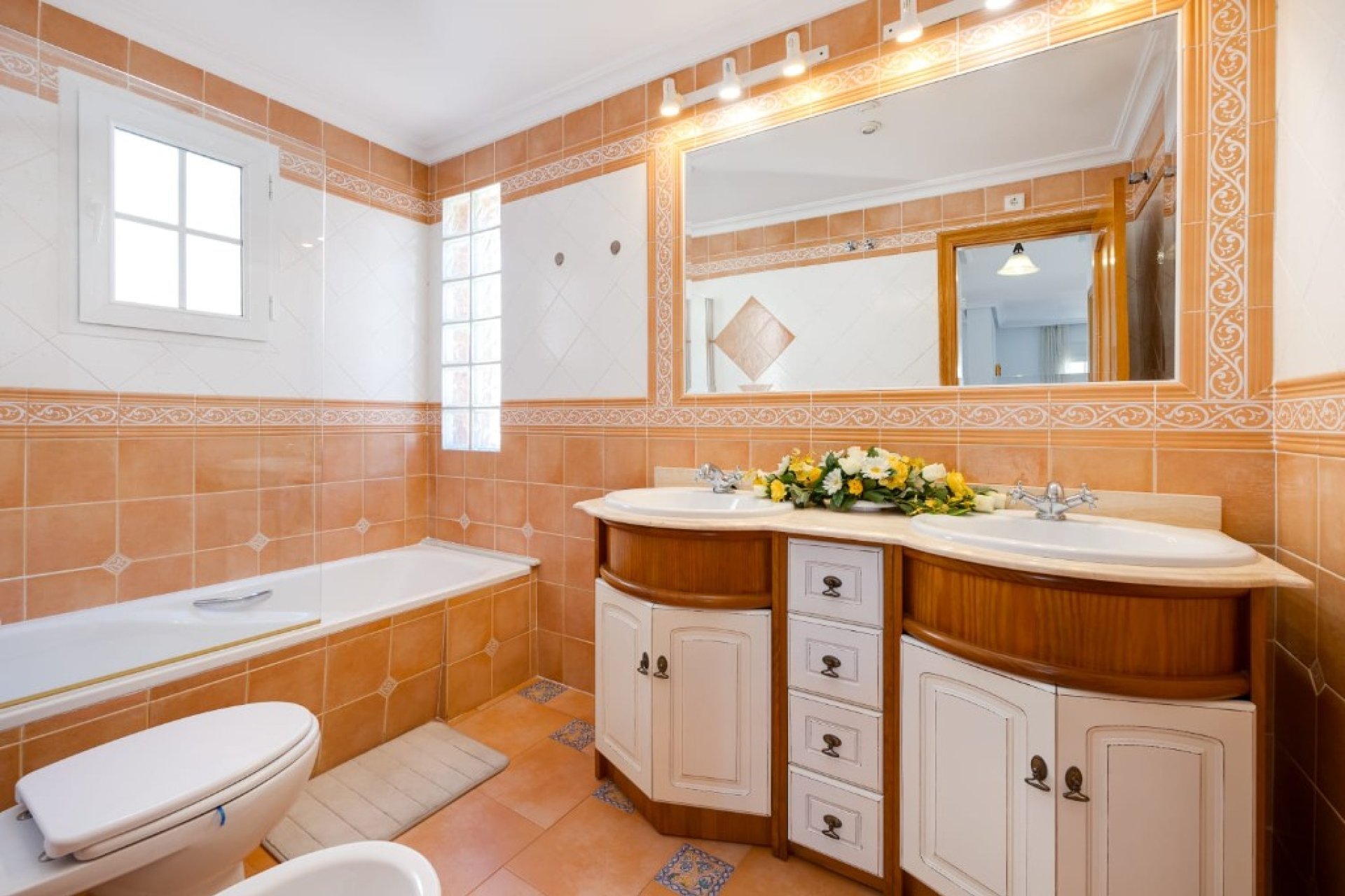 Resale - Villa - Orihuela Costa - La Zenia