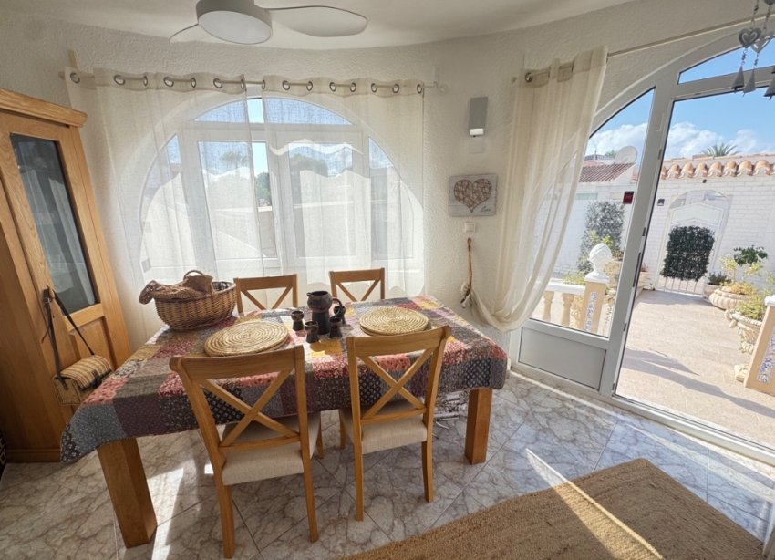 Resale - Villa - Orihuela Costa - La Zenia