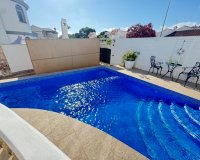 Resale - Villa - Orihuela Costa - La Zenia