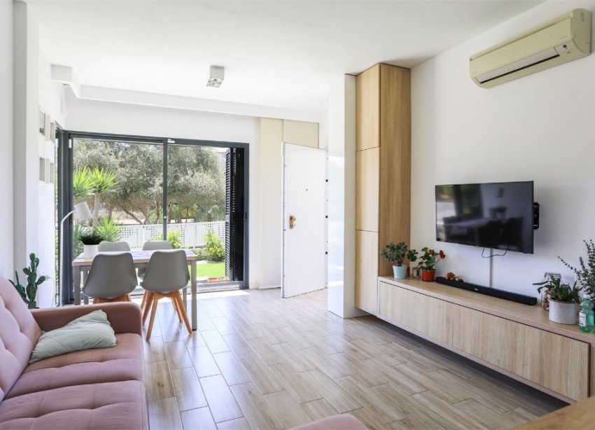 Resale - Villa - Orihuela Costa - La Zenia