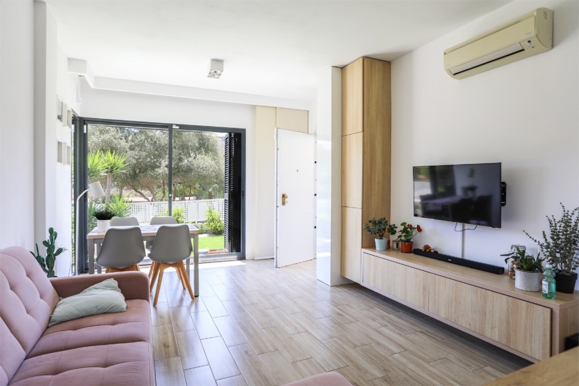 Resale - Villa - Orihuela Costa - La Zenia