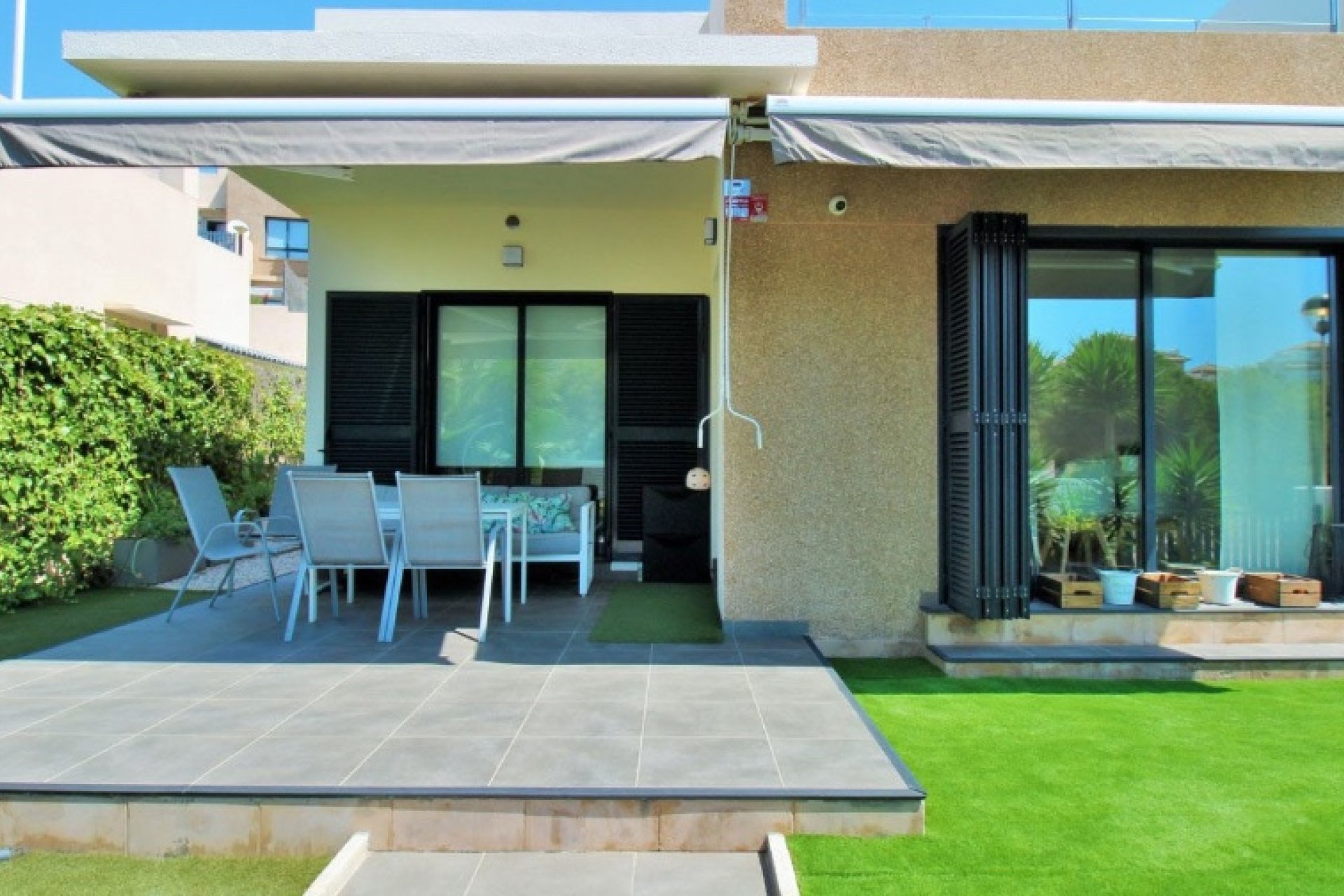 Resale - Villa - Orihuela Costa - La Zenia
