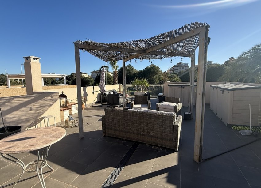 Resale - Villa - Orihuela Costa - La Zenia