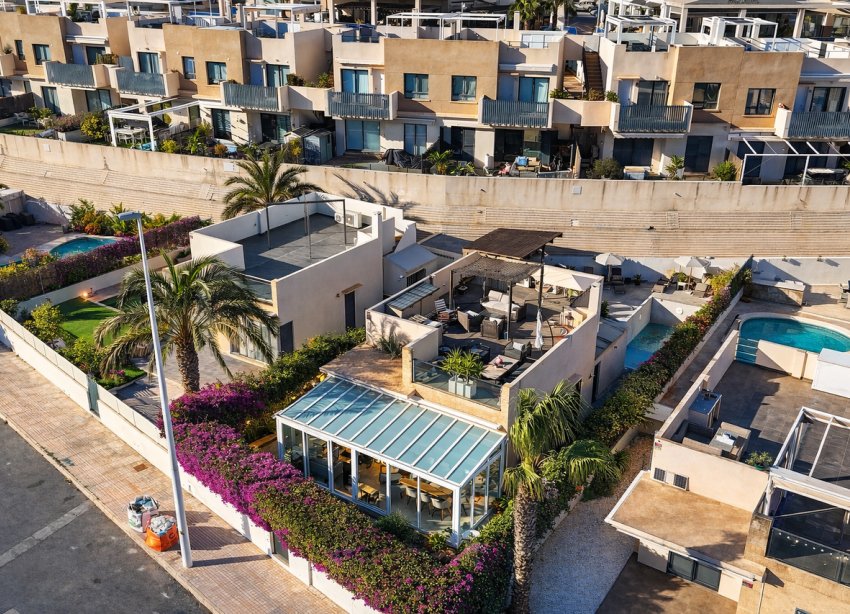 Resale - Villa - Orihuela Costa - La Zenia