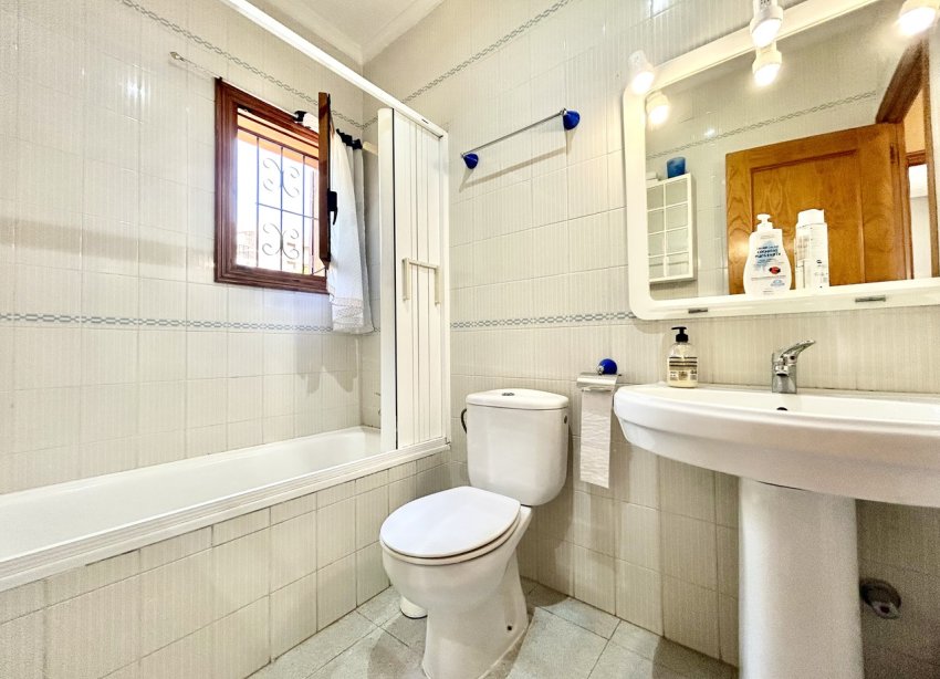 Resale - Villa - Orihuela Costa - La Zenia